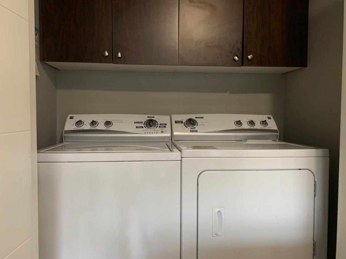 Spacious Burnaby Guest Home المظهر الخارجي الصورة